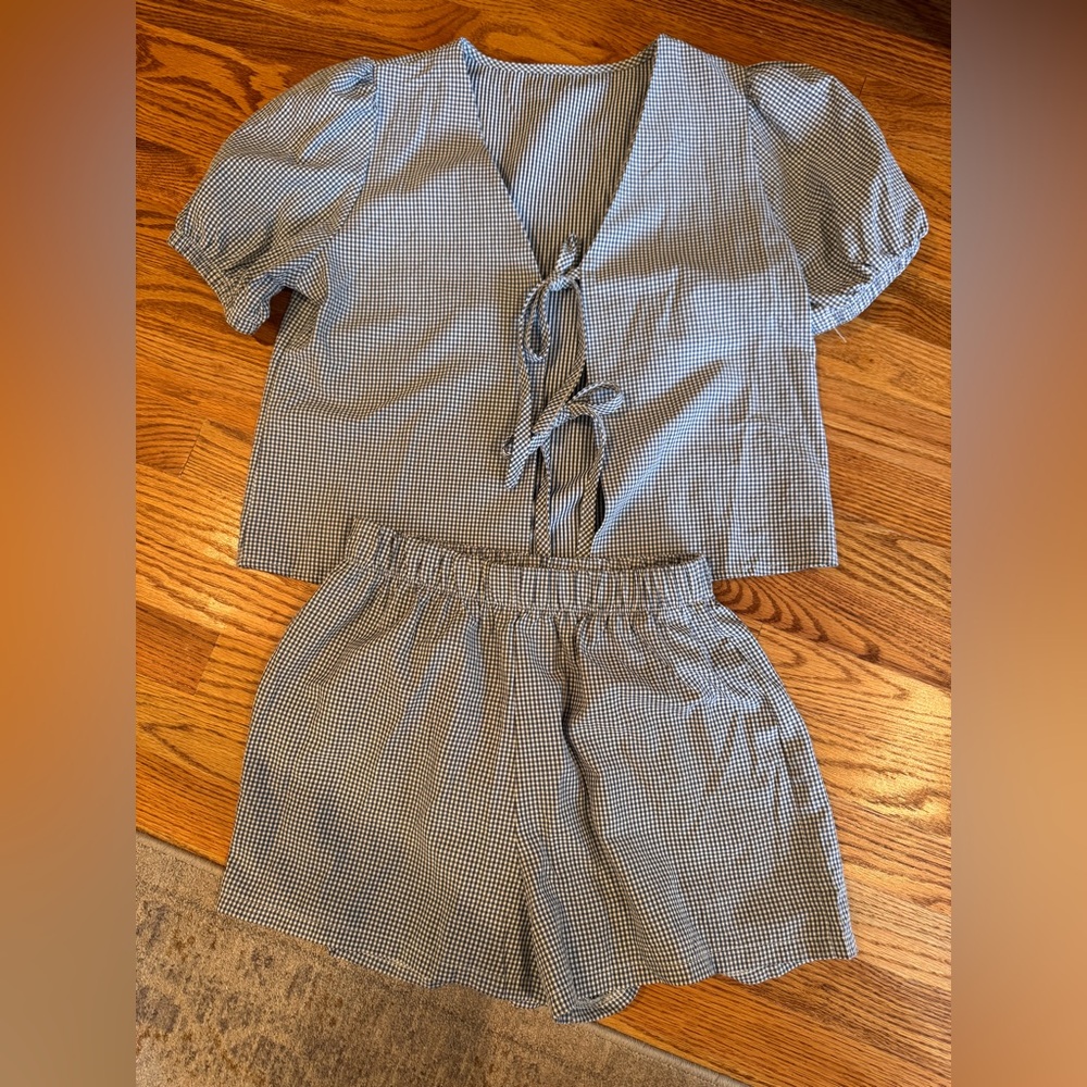 Stripped two piece set